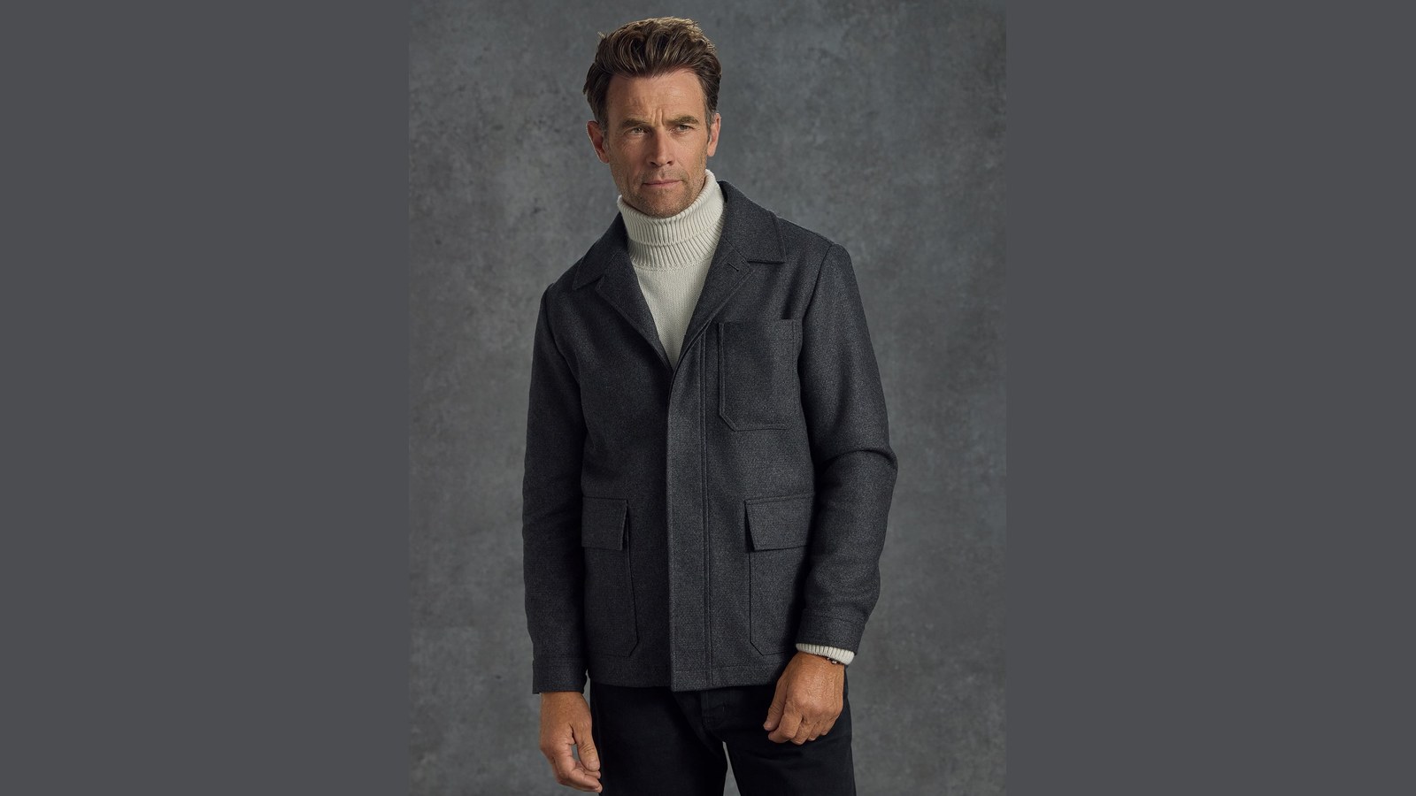 Le manteau de voyage : laine, coton ciré ou gabardine ?